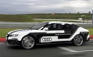 Audi-self-driving-rs7 selvkørende 05.2016.jpg